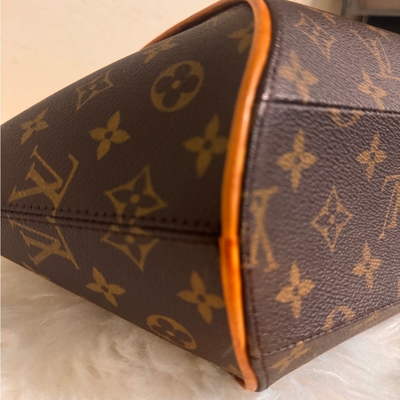 Louis Vuitton Ellipse - Picture 8 of 10